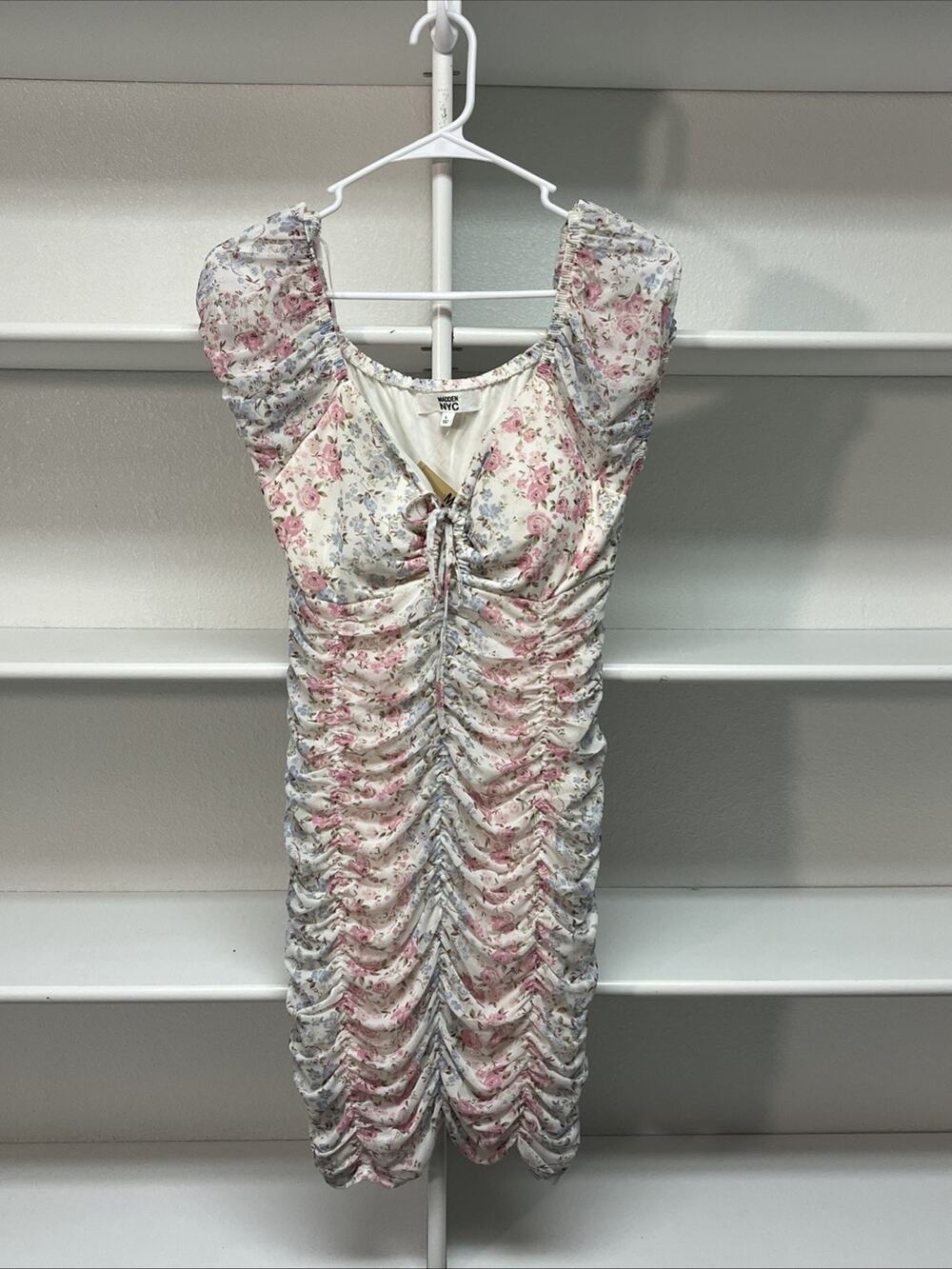 Madden NYC Spring Floral Rusched Mini Dress W/ Puff Sleeves Size Large NWT